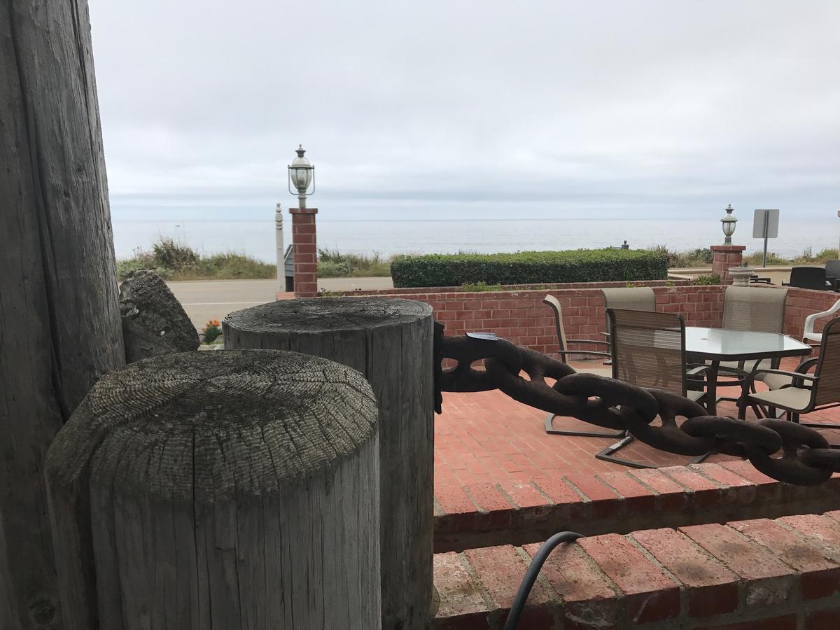 Captain'S Cove Inn Cambria Exterior foto